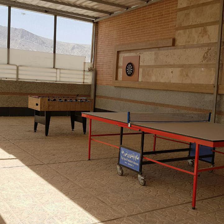 امکان استفاده دانشجویان از سالن ورزشی تنیس و فوتبال دستی